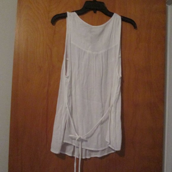 Forever 21 Boho Festival Peasant Embellished Sleeveless Ivory Tunic Top plus 2X - Picture 2 of 3